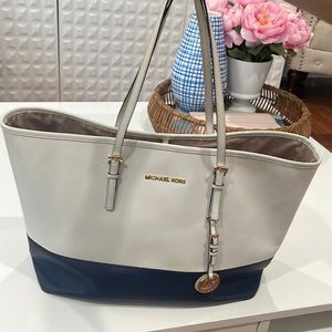 Michael Kors Jet Set Tote
